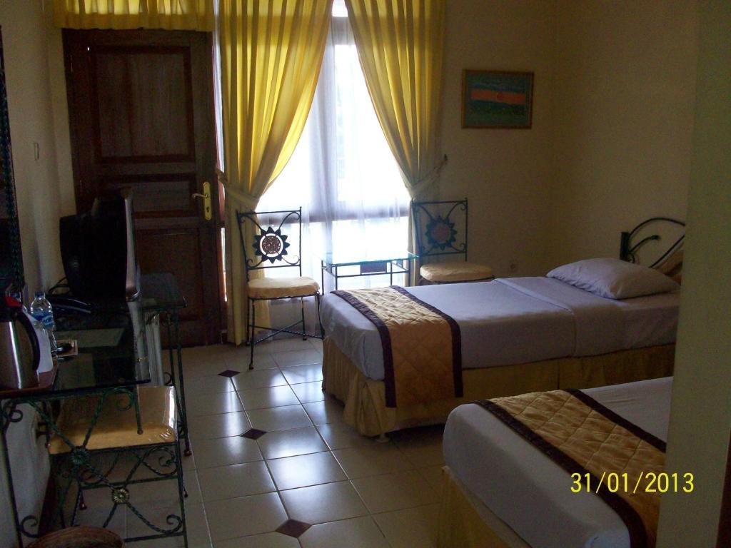 Hotel Taman Sari Sukabumi Room photo